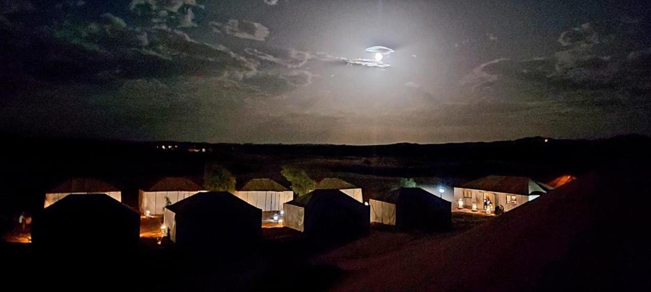 فندق Erg Chebbi Dunes Desert Camp مرزوكة المظهر الخارجي الصورة