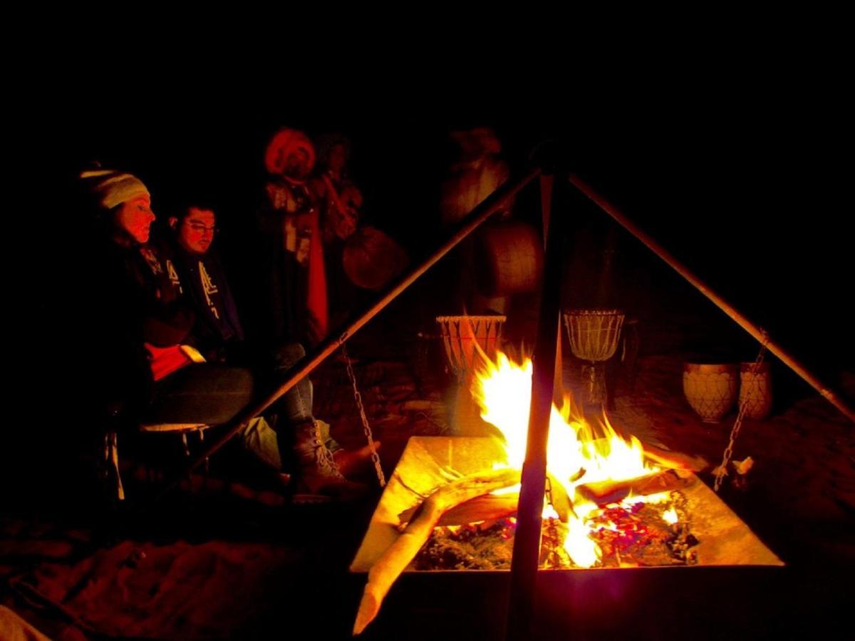 فندق Erg Chebbi Dunes Desert Camp مرزوكة المظهر الخارجي الصورة