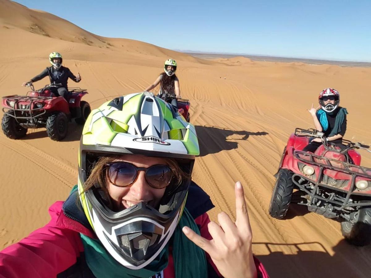 فندق Erg Chebbi Dunes Desert Camp مرزوكة المظهر الخارجي الصورة