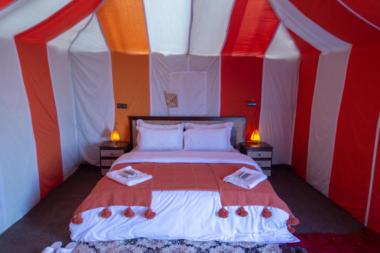 فندق Erg Chebbi Dunes Desert Camp مرزوكة المظهر الخارجي الصورة