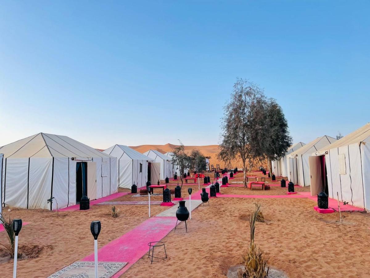 فندق Erg Chebbi Dunes Desert Camp مرزوكة المظهر الخارجي الصورة